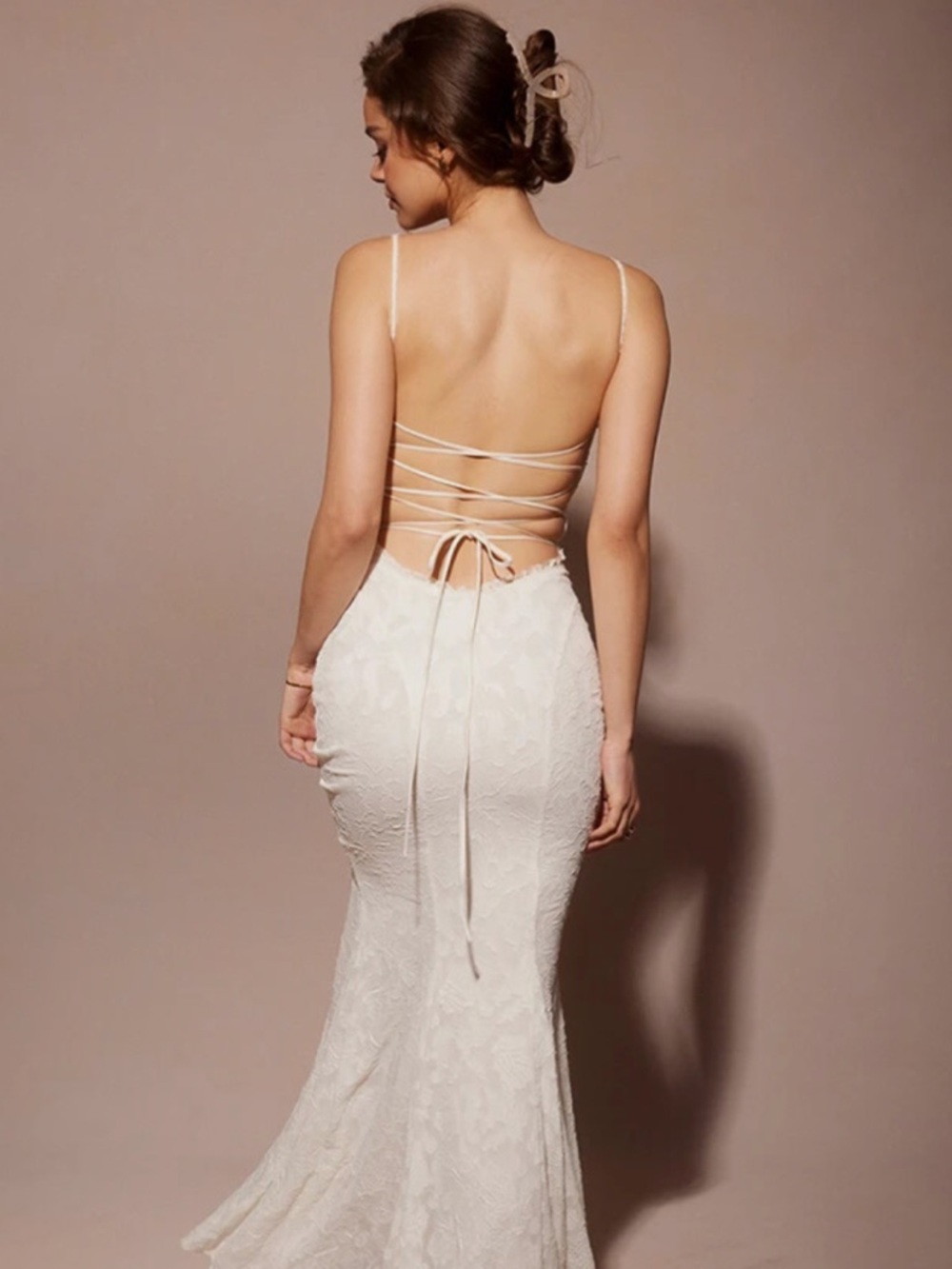 Elegant White Backless Lace Dress with Tie-Back